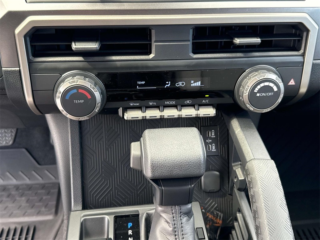 2025 Toyota 4Runner SR5 photo 24