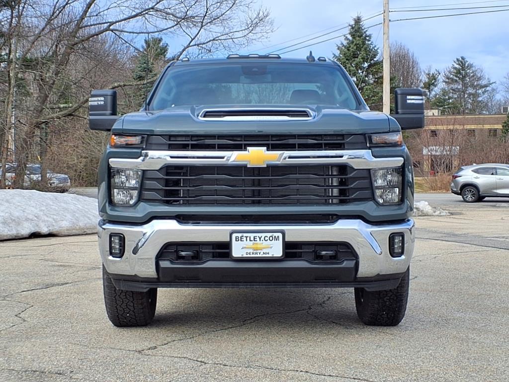 2025 Chevrolet Silverado 2500HD LT photo 11