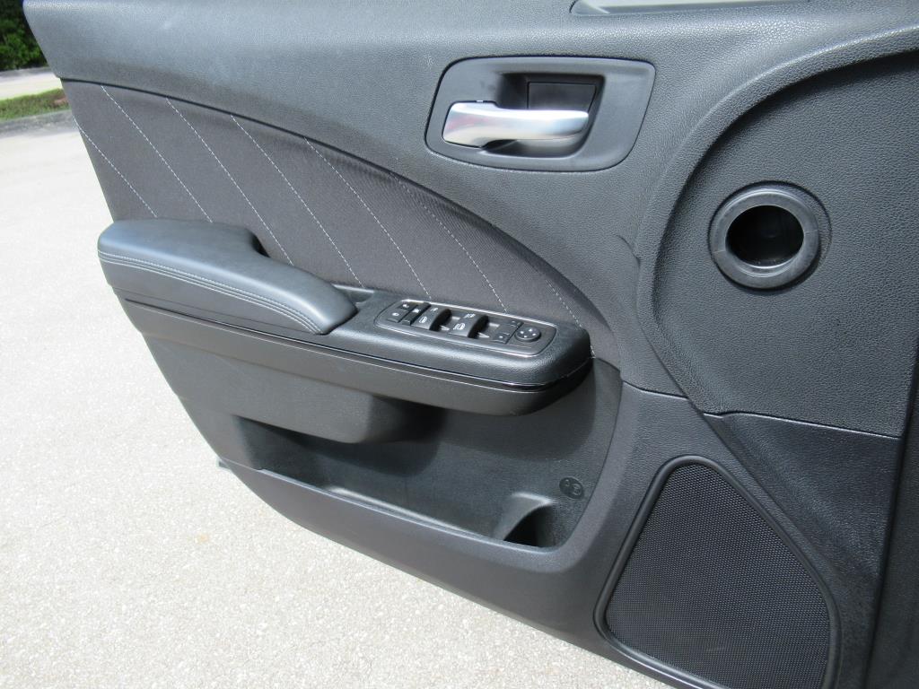 2023 Dodge Charger R/T photo 27