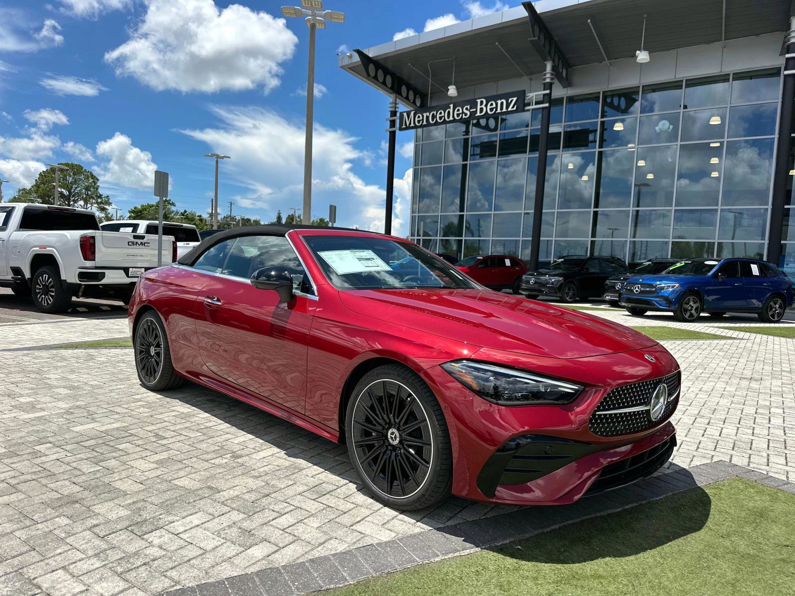 2026 Mercedes Benz CLE 300 4MATIC Cabriolet photo 2
