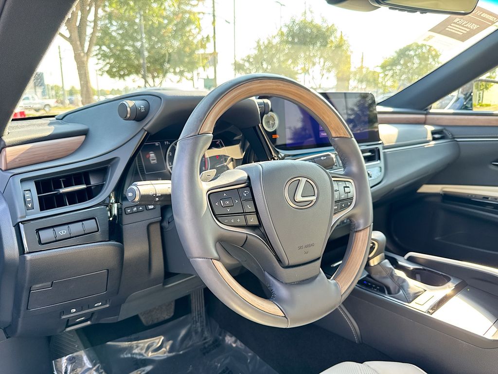 2024 Lexus ES 350 Luxury photo 24