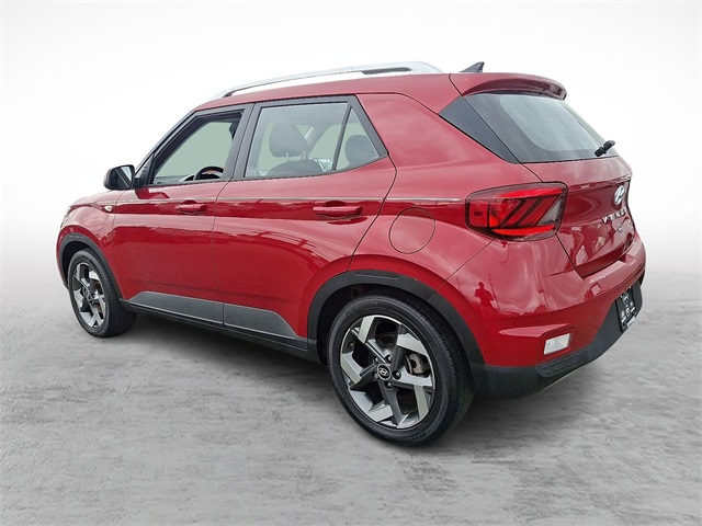 2022 Hyundai Venue SEL Limited photo 3