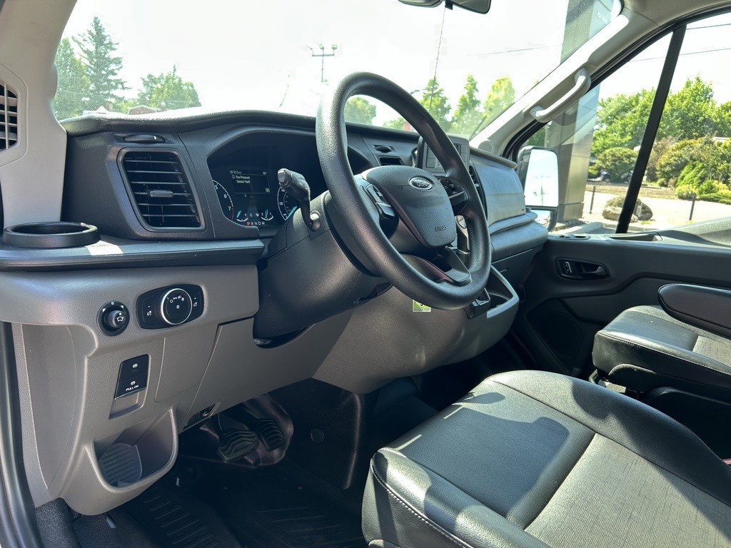2022 Ford Transit photo 13