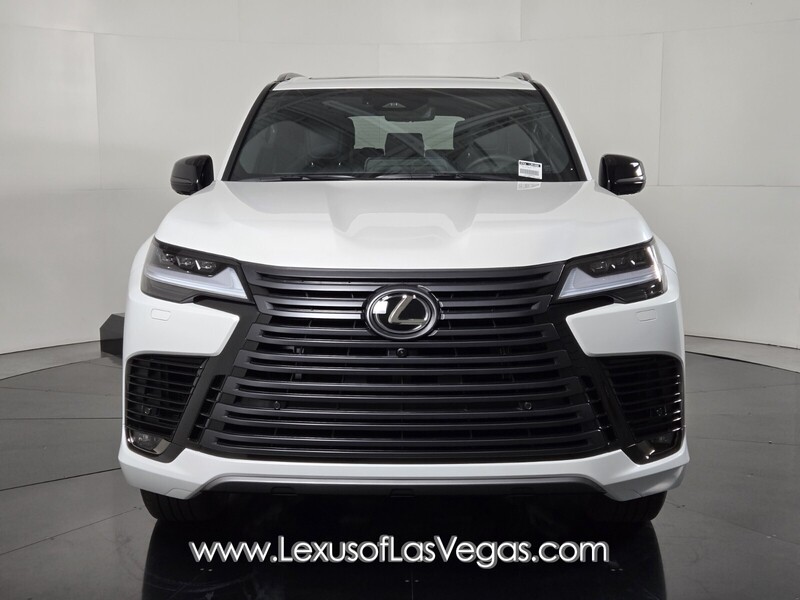 2025 Lexus LX Luxury photo 4