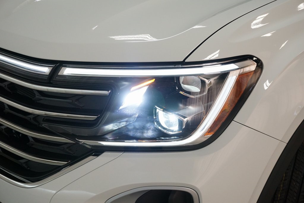 2025 Volkswagen Atlas SE Technology photo 34