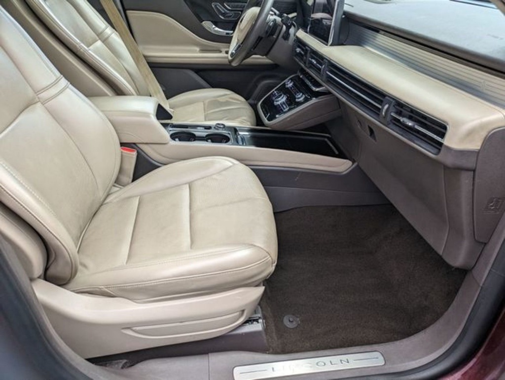 2021 Lincoln Corsair Standard photo 22