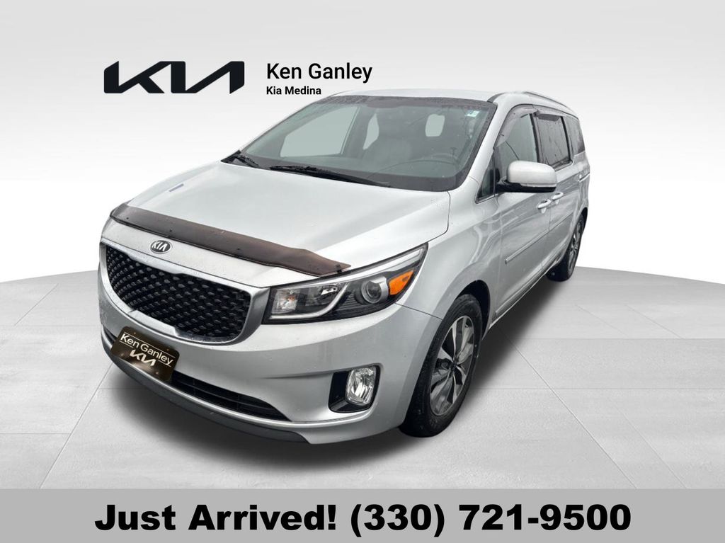 2015 Kia Sedona SX's photo