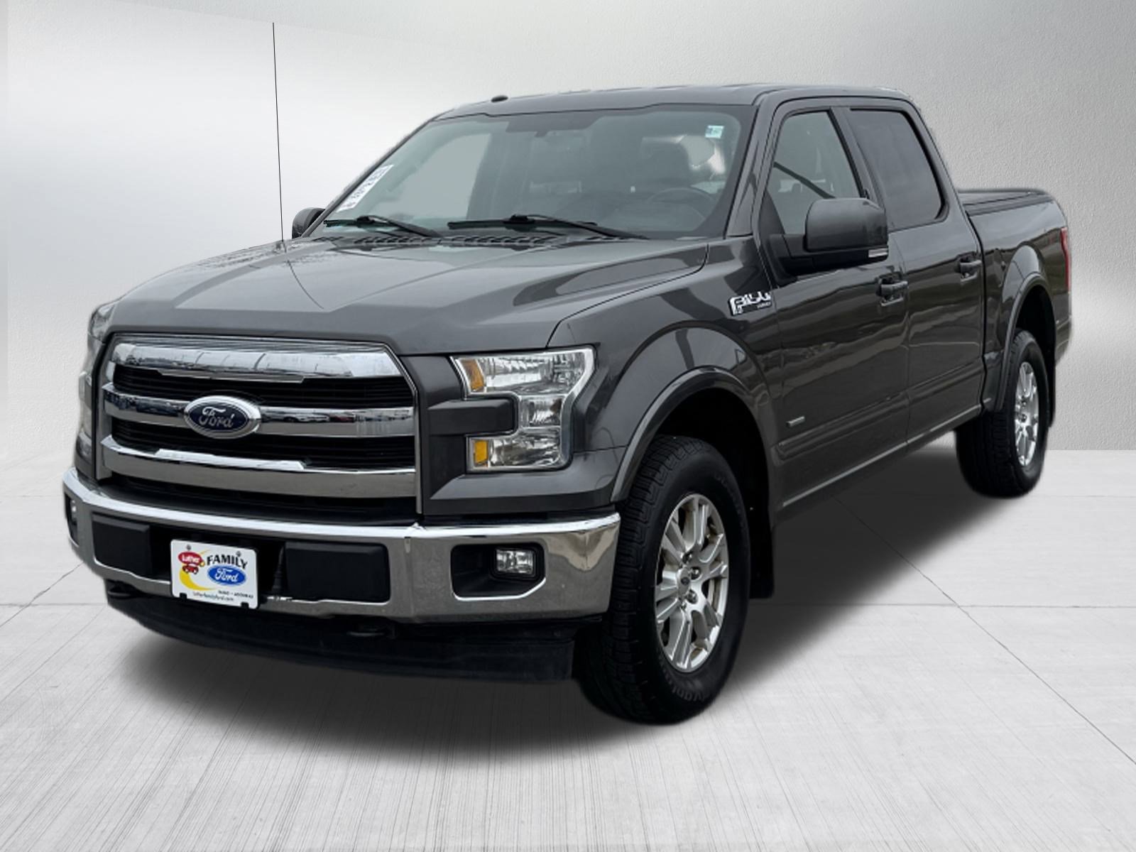 2017 Ford F-150 Lariat photo 2
