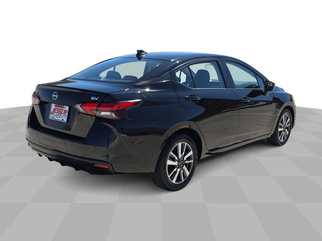 2024 Nissan Versa SV photo 8