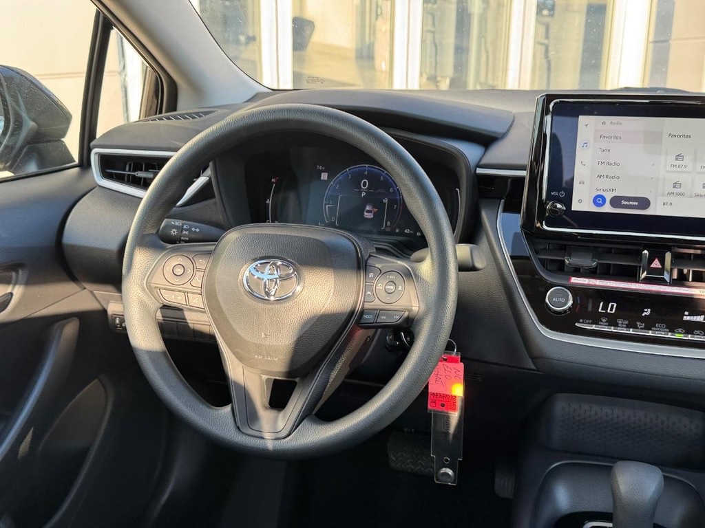 2026 Toyota Corolla LE photo 4