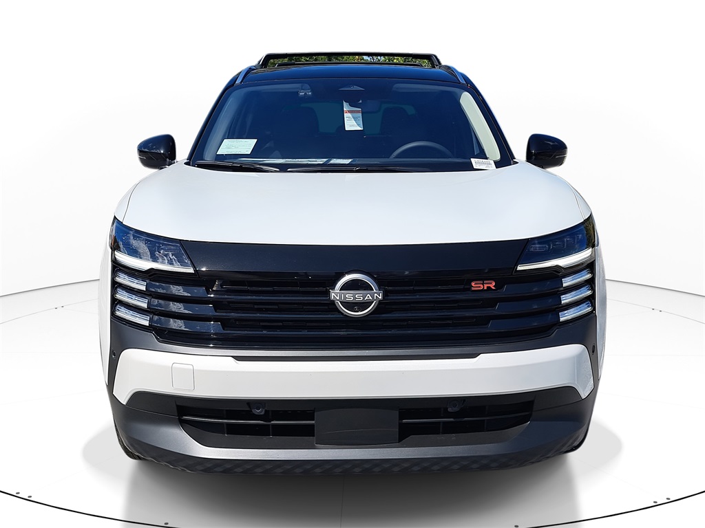 2026 Nissan Kicks SR photo 3