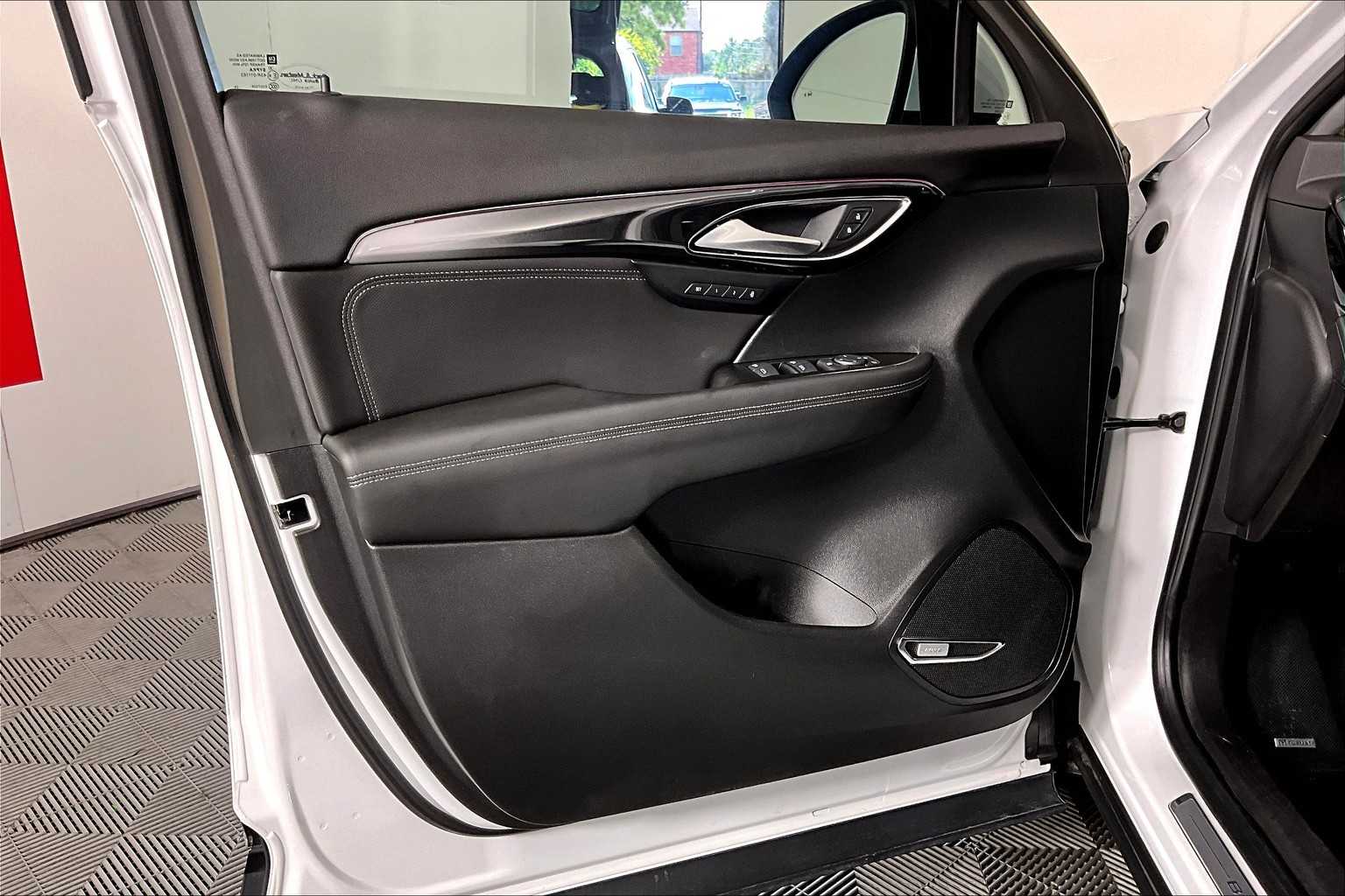2025 Buick Envision Preferred photo 17