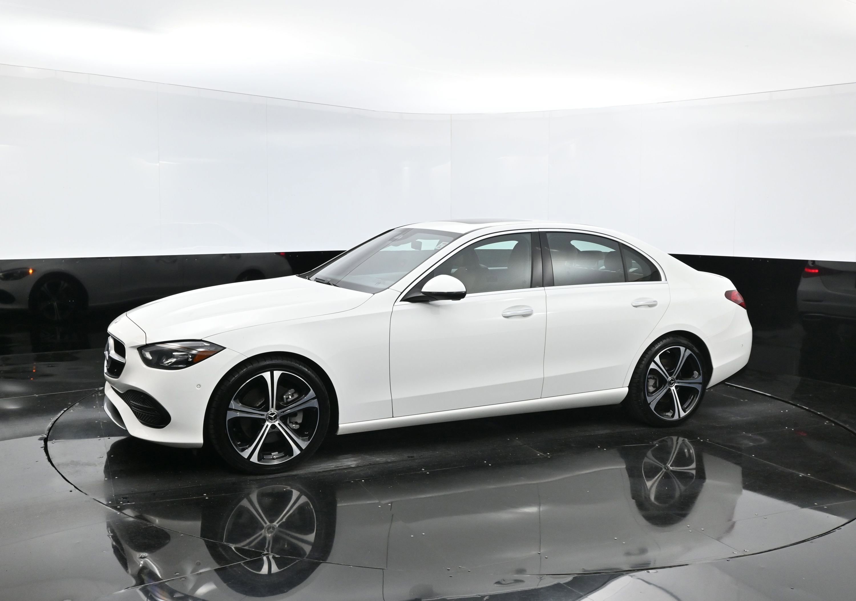 2024 Mercedes Benz C 300 photo 3