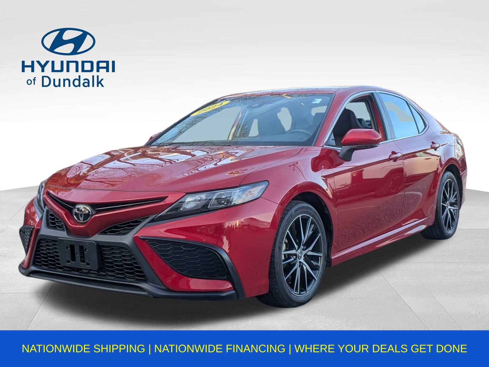 2024 Toyota Camry SE's photo