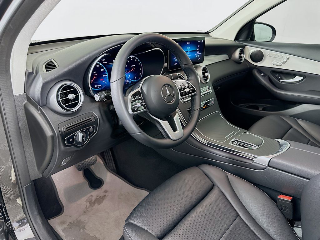 2022 Mercedes Benz GLC 300 4MATIC photo 9
