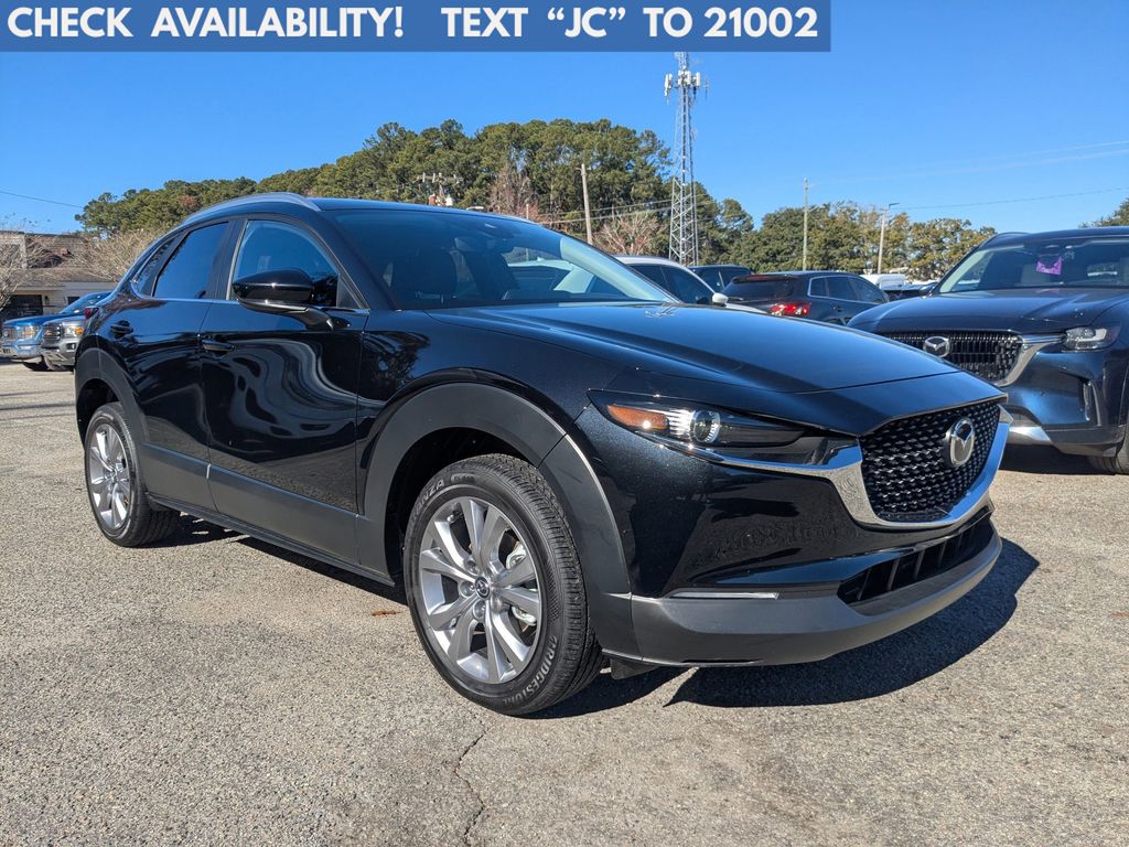 2023 Mazda CX-30 Select's photo