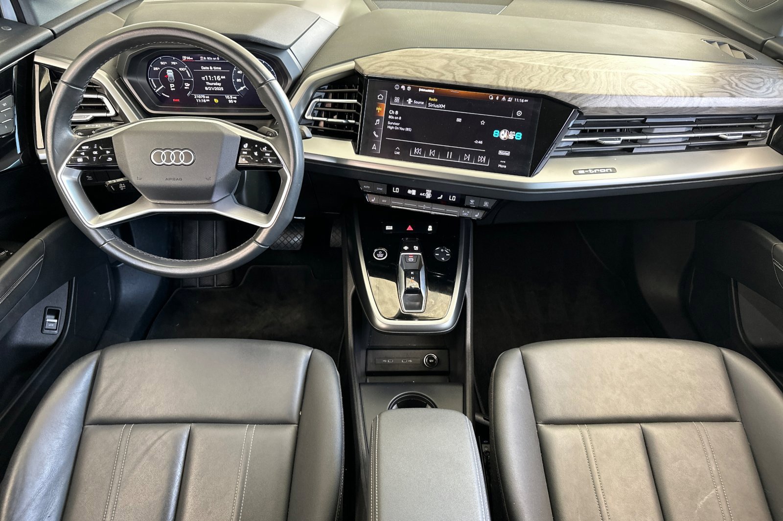 2023 Audi Q4 50 E-tron Prestige photo 7