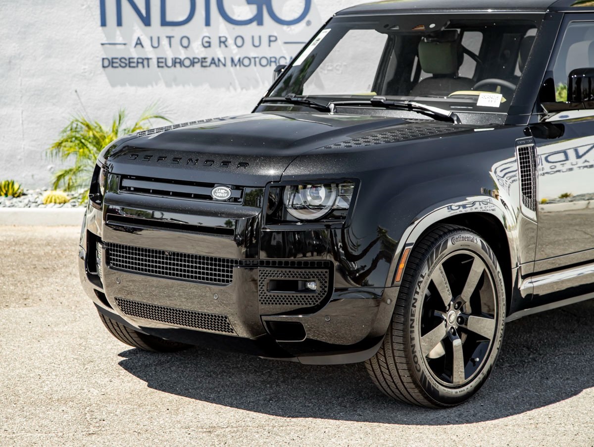 New 2025 Land Rover Defender 110 X-Dynamic SE 4 Door SUV in