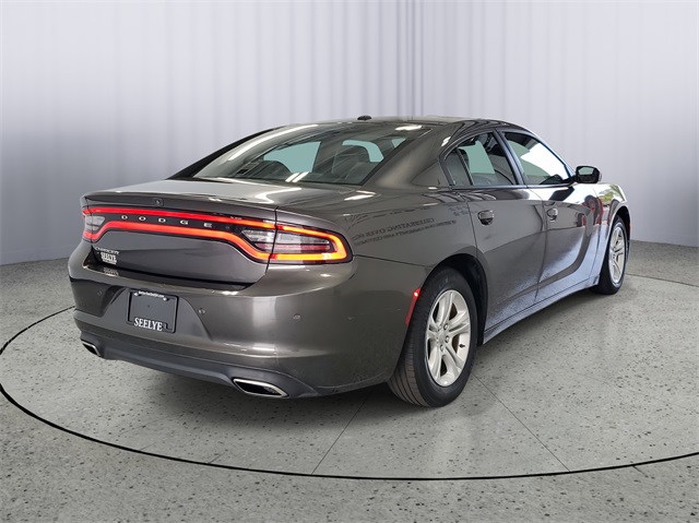 2019 Dodge Charger SXT photo 3