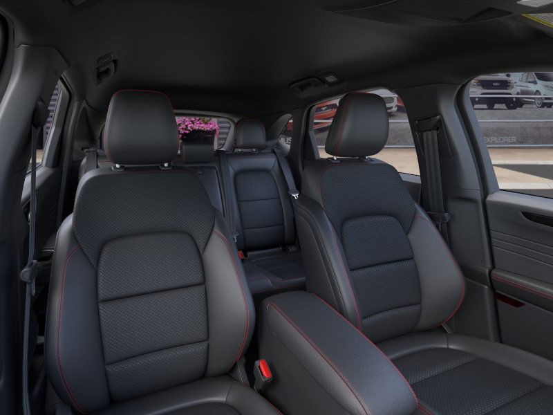 2025 Ford Escape ST-Line photo 3
