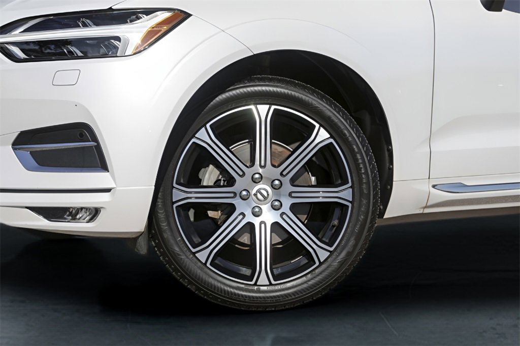 2020 Volvo XC60 T5 Inscription photo 2