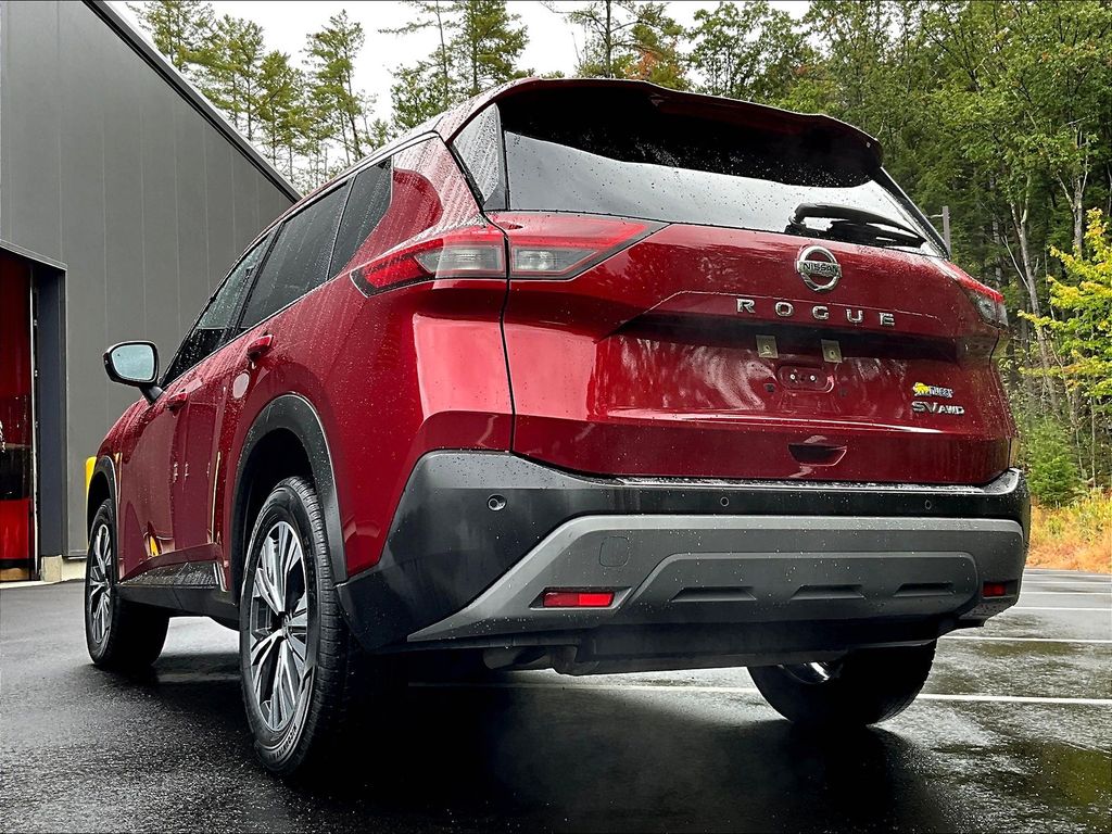 2021 Nissan Rogue SV photo 4