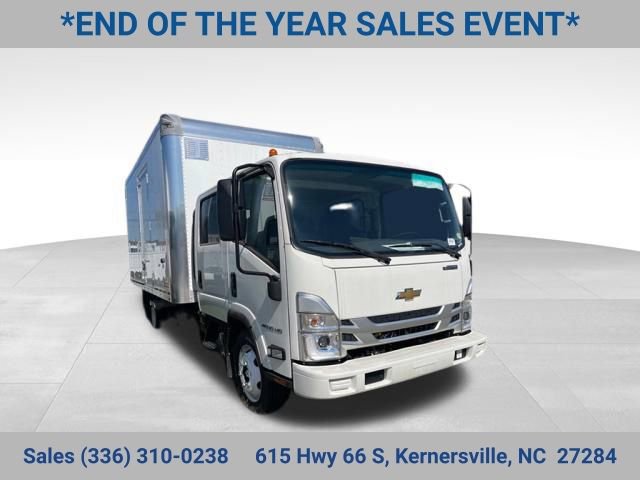 2024 Chevrolet Low Cab Forward Base's photo