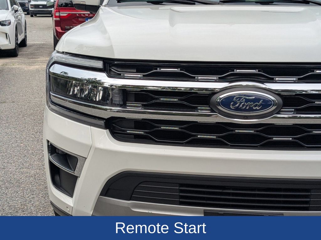 2022 Ford Expedition Limited photo 8