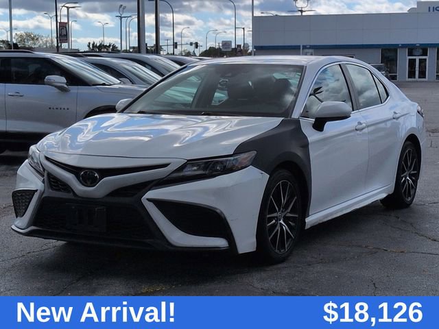 2021 Toyota Camry SE photo 2