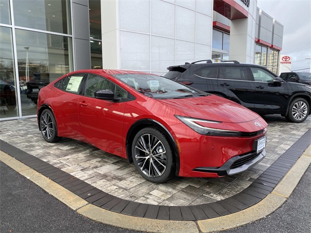 2026 Toyota Prius XLE's photo