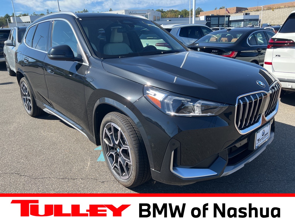 2026 BMW X1 28i's photo