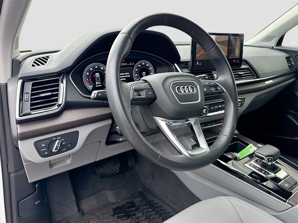 2022 Audi Q5 45 S line Premium Plus photo 9