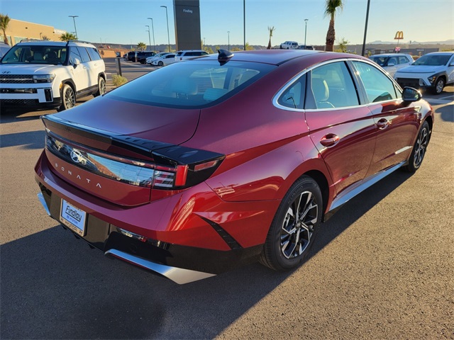 2025 Hyundai Sonata SEL photo 3