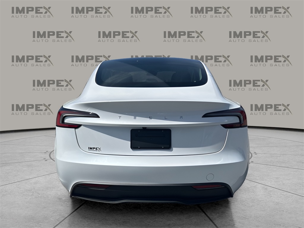 2025 Tesla Model 3 Long Range photo 4