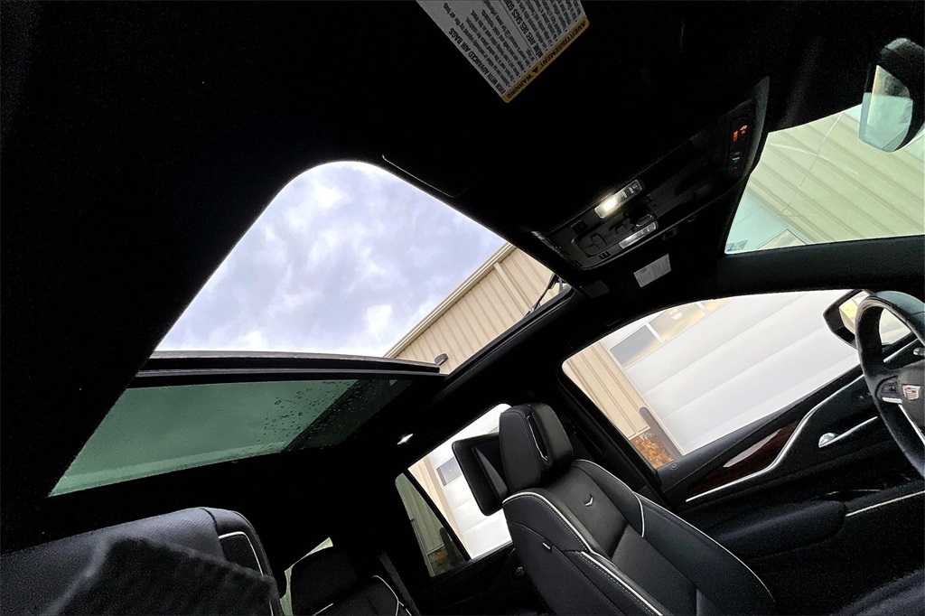 2023 Cadillac Escalade Premium Luxury photo 21