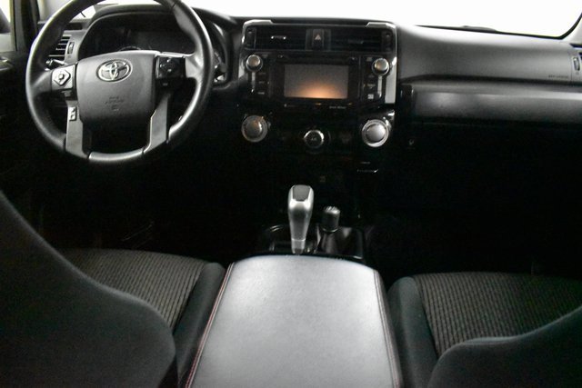 2019 Toyota 4Runner TRD photo 16