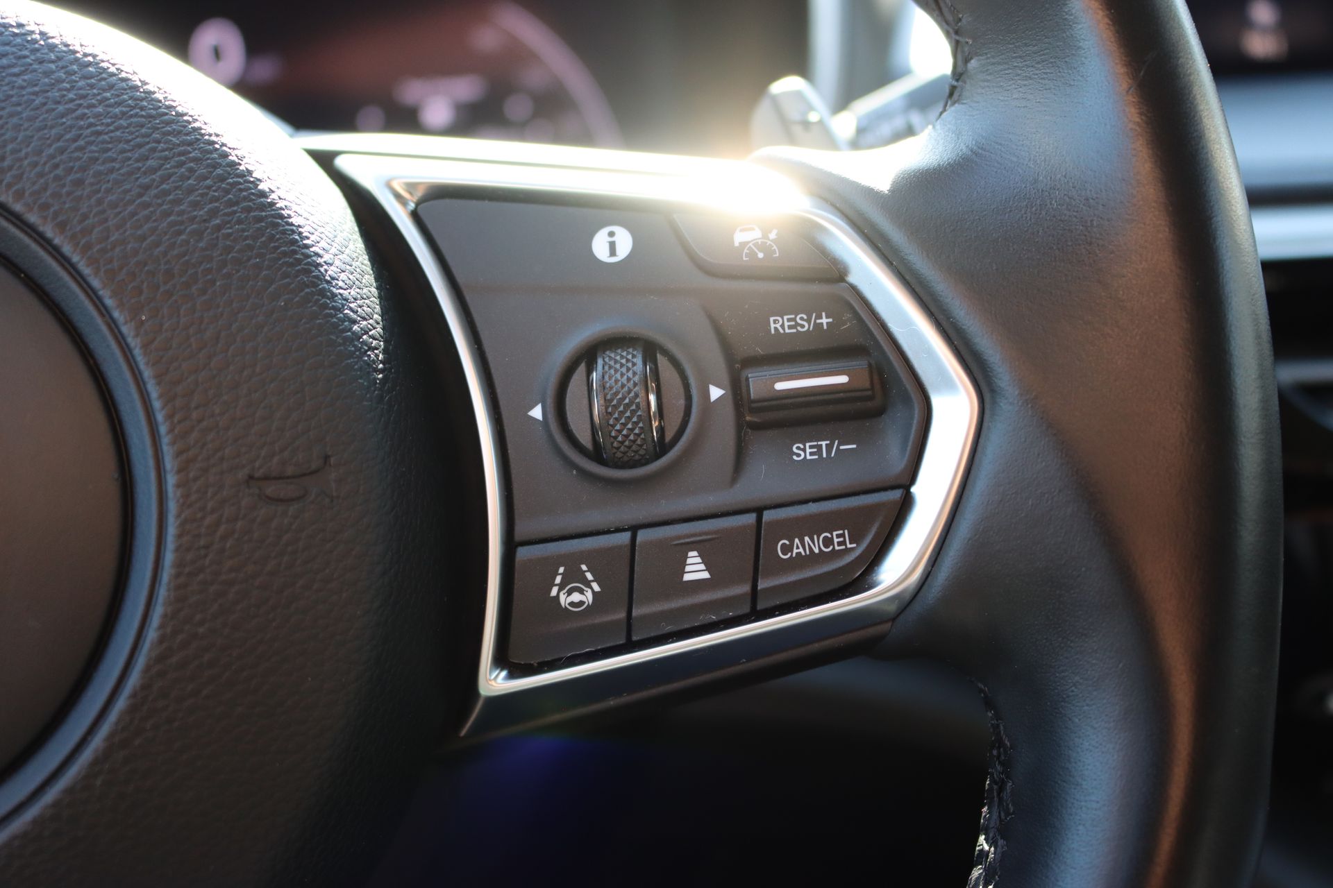2024 Acura MDX Technology photo 9