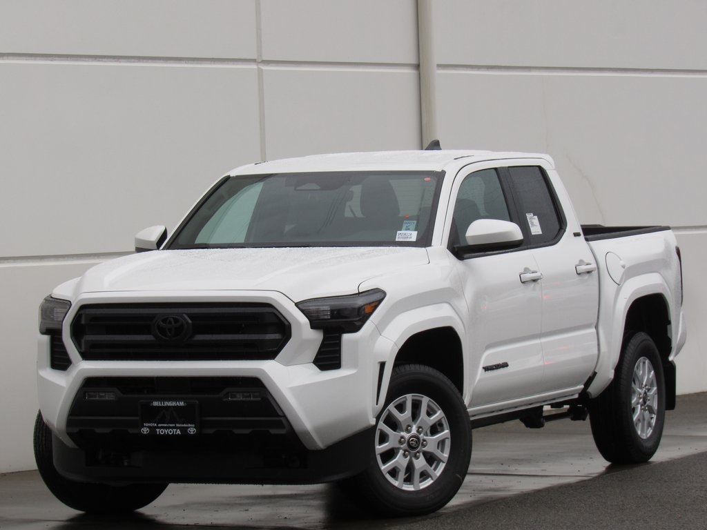 2025 Toyota Tacoma SR5's photo