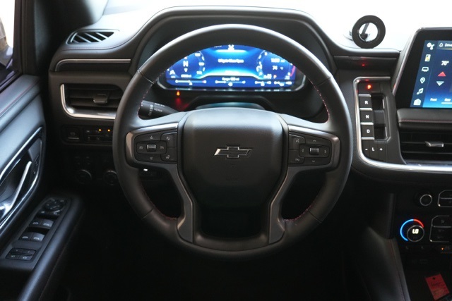 2023 Chevrolet Suburban RST photo 11