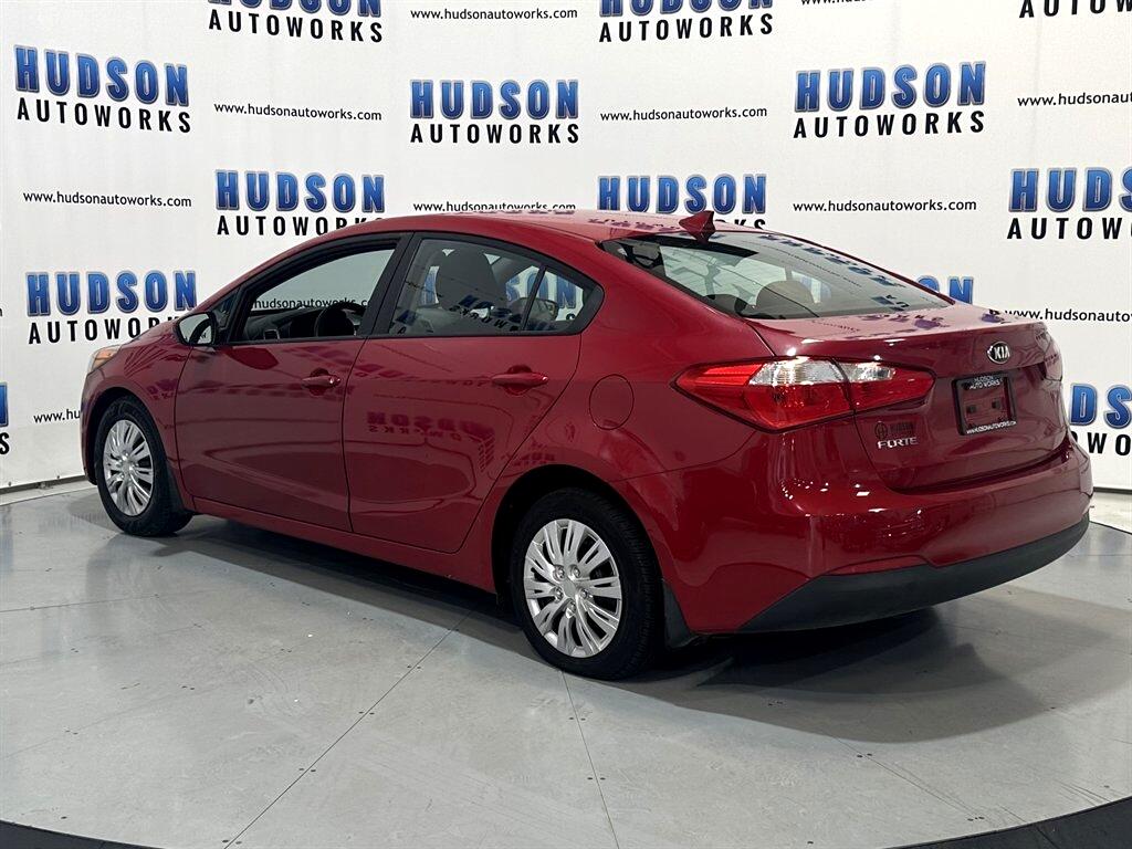 2016 Kia Forte LX photo 4