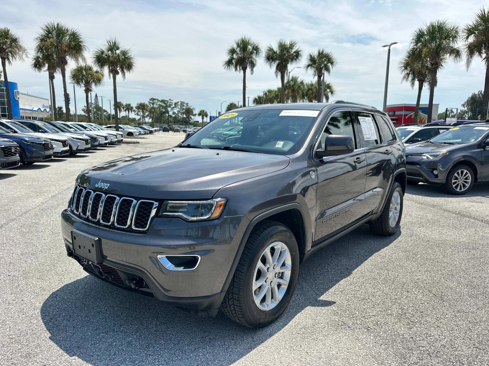 2021 Jeep Grand Cherokee Laredo E photo 5