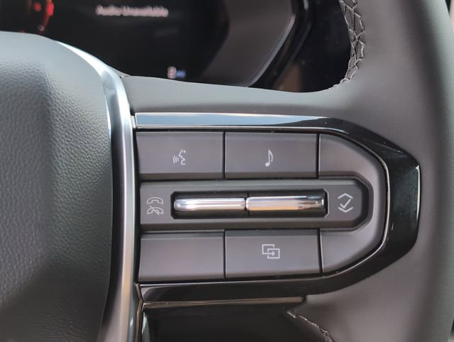 2025 Chevrolet Colorado Work Truck LT photo 19