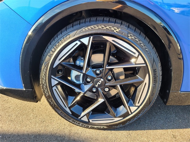 2025 Kia K4 GT-Line photo 5