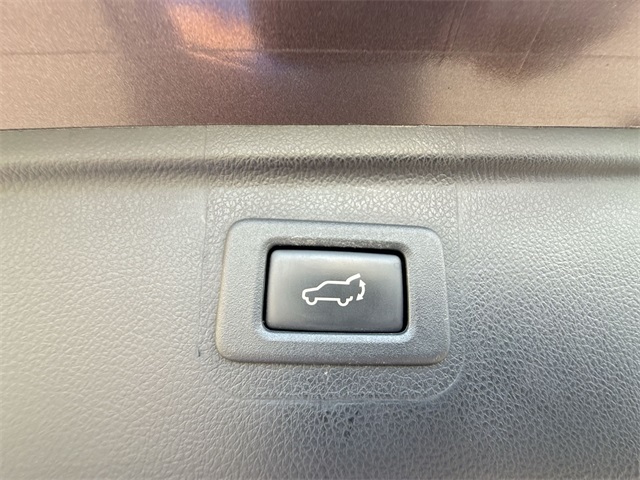2019 Subaru Outback 3.6R Touring photo 20