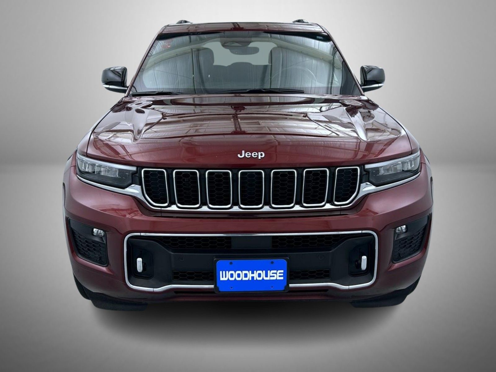 2022 Jeep Grand Cherokee Overland photo 2