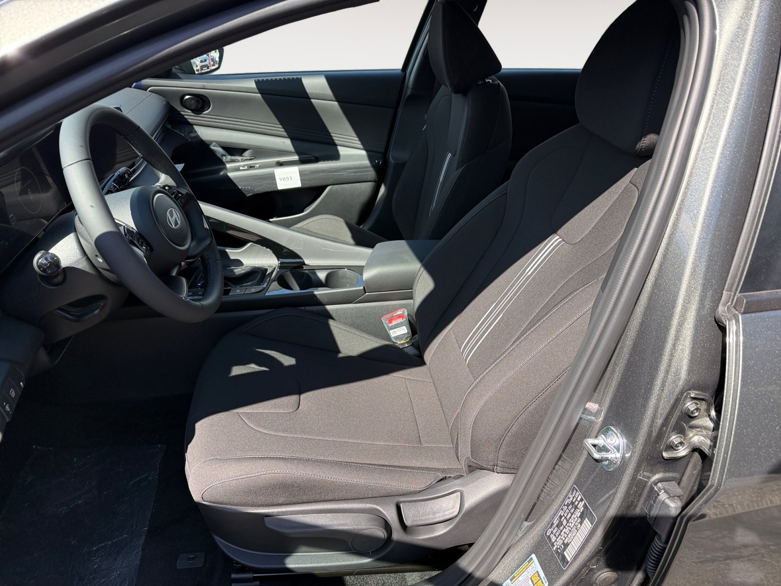 2025 Hyundai Elantra Hybrid SEL Sport photo 10