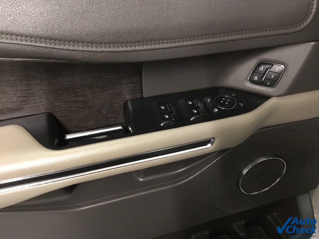 2019 Ford Expedition Limited photo 14