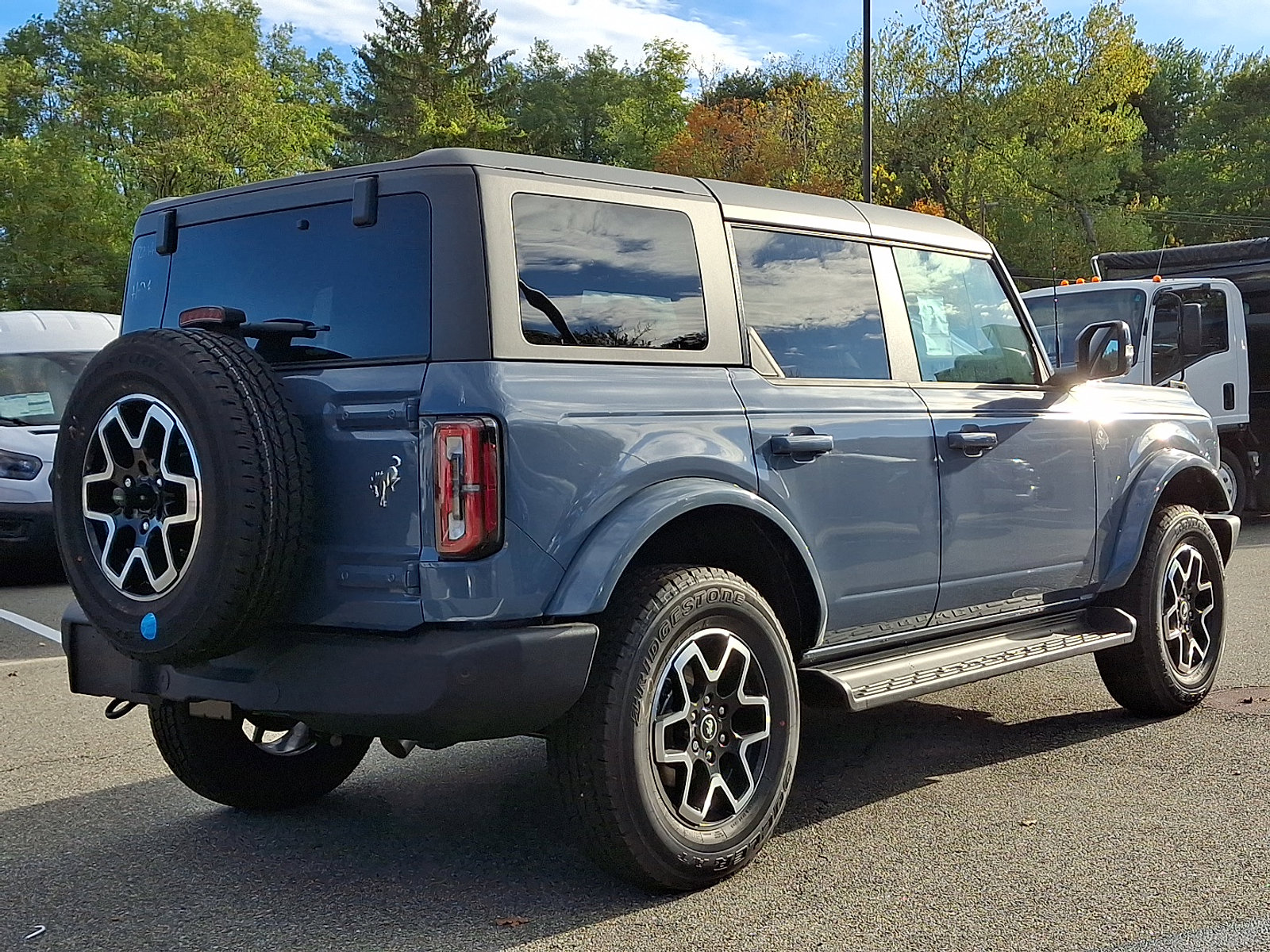 2025 Ford Bronco Outer Banks photo 4