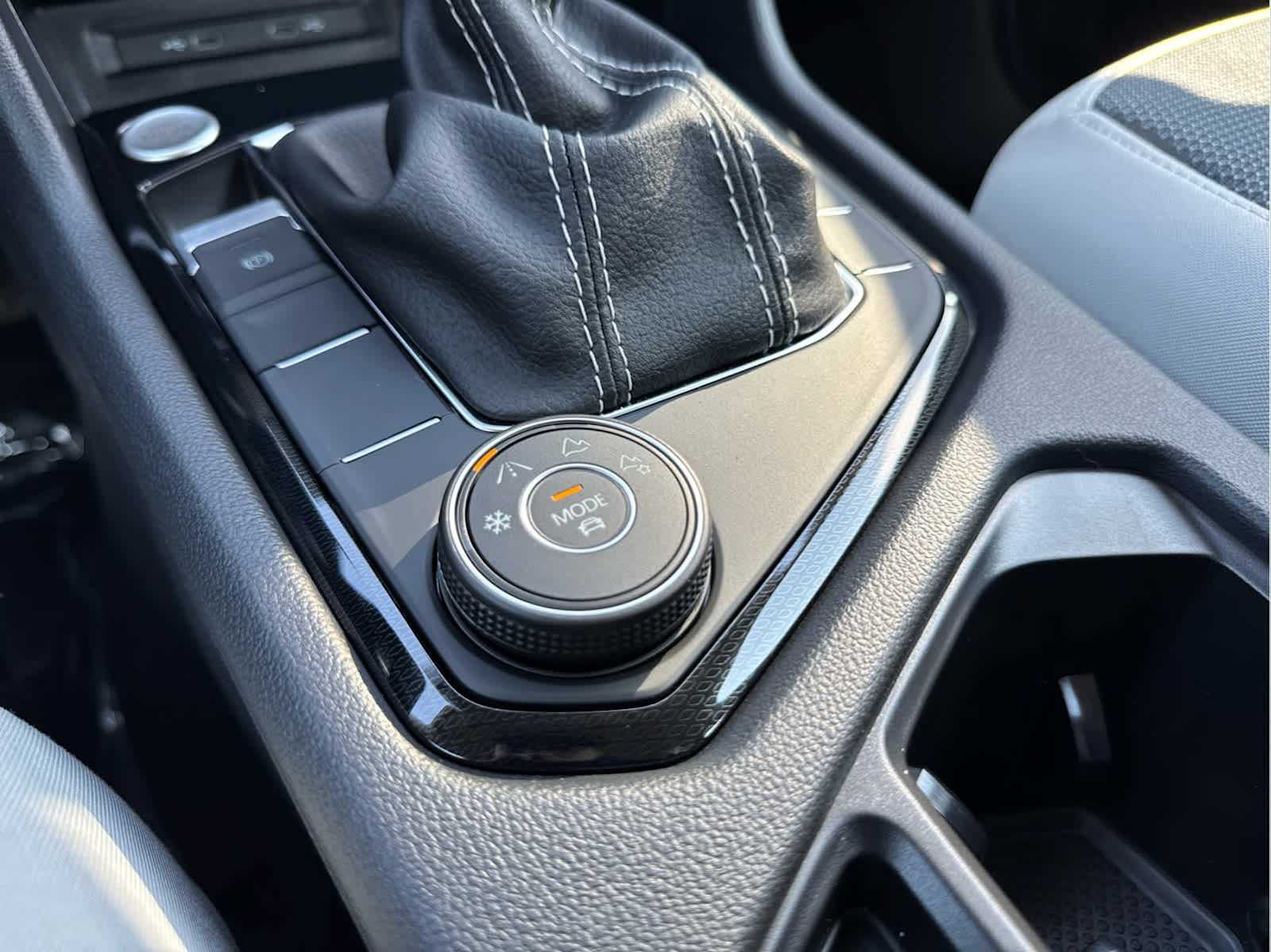 2025 Volkswagen Taos S photo 25