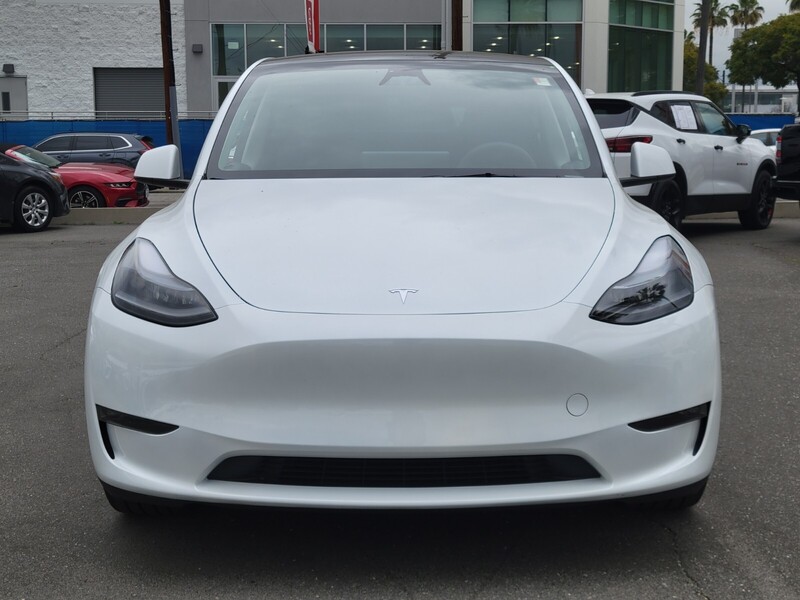 Used 2024 Tesla Model Y Long Range with VIN 7SAYGDEE7RA259545 for sale in Glendale, CA
